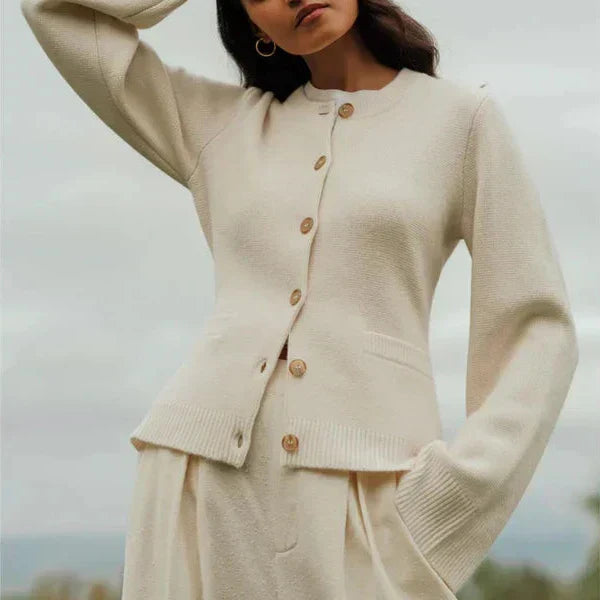 Clara | Chic Ivory Knit Cardigan - Simple and Comfortable Elegance