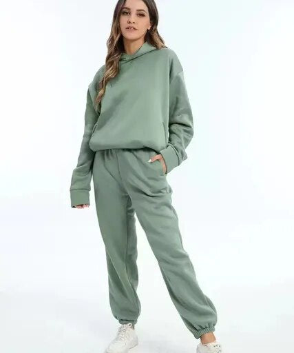 Jogginganzug-Ubergrosse-Kapuze-Zweiteiler-Damenbekleidung-Leyna-Moda-10.jpg