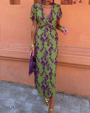 Camila | Naisten mekko modernilla designilla