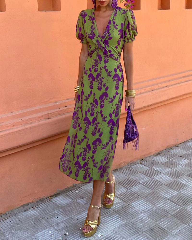 Camila | Naisten mekko modernilla designilla