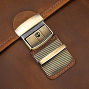 Zakai | Monikäyttöinen olkalaukku, jossa useita järjestelytaskuja matkalle