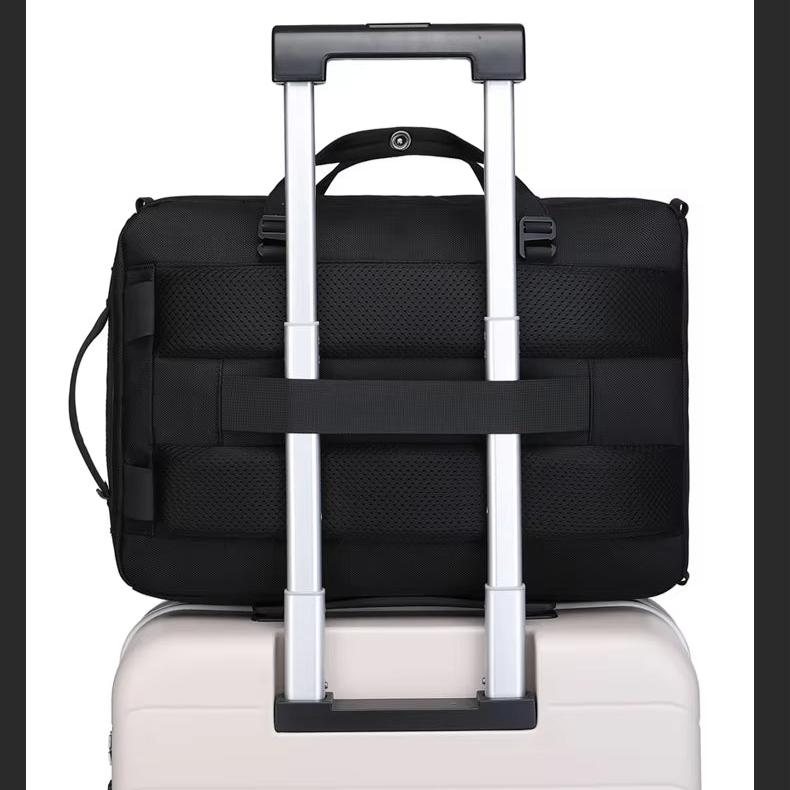 Romero | Monitaskureppu tyylikkäällä ja ammattimaisella ilmeellä