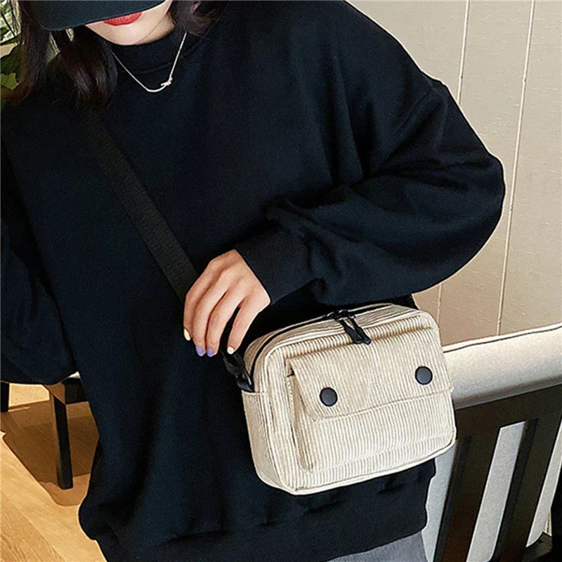 Salem | Mini olkalaukku samettikorduroysta