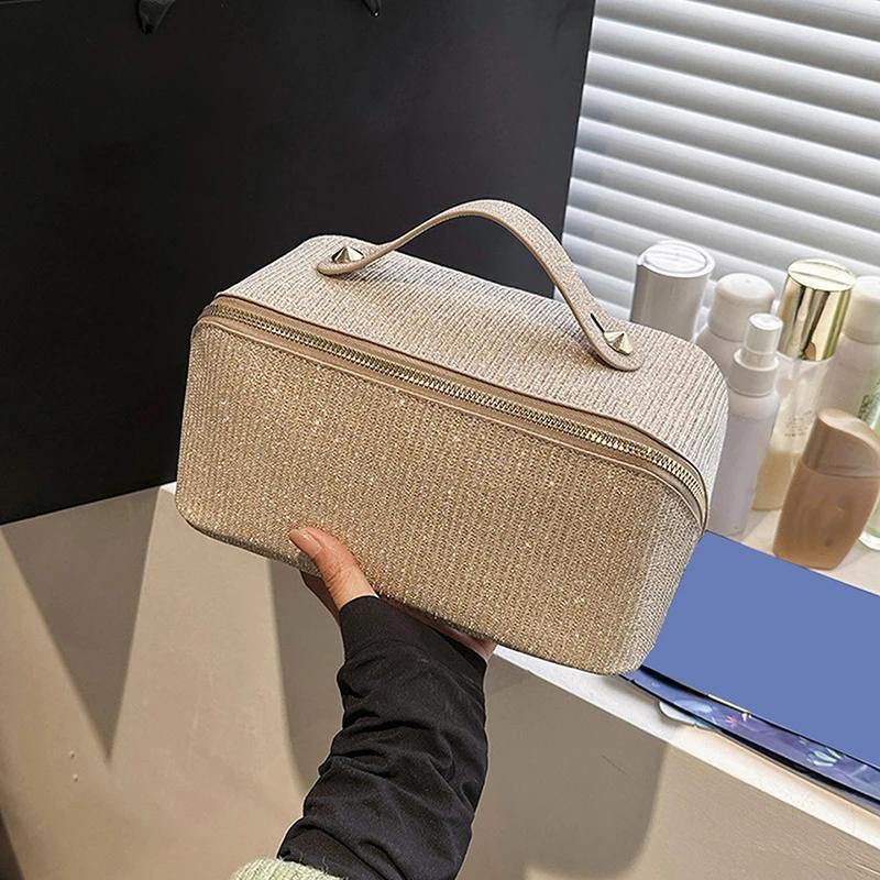 Luna | Elegant and Practical Makeup Bag for Traveling