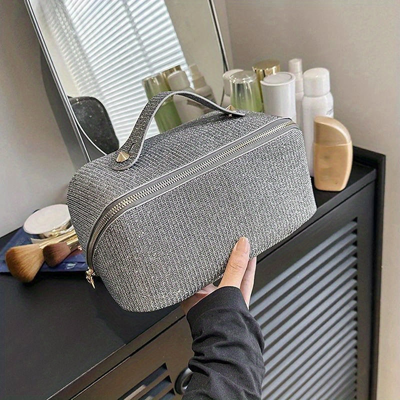 Luna | Elegant and Practical Makeup Bag for Traveling