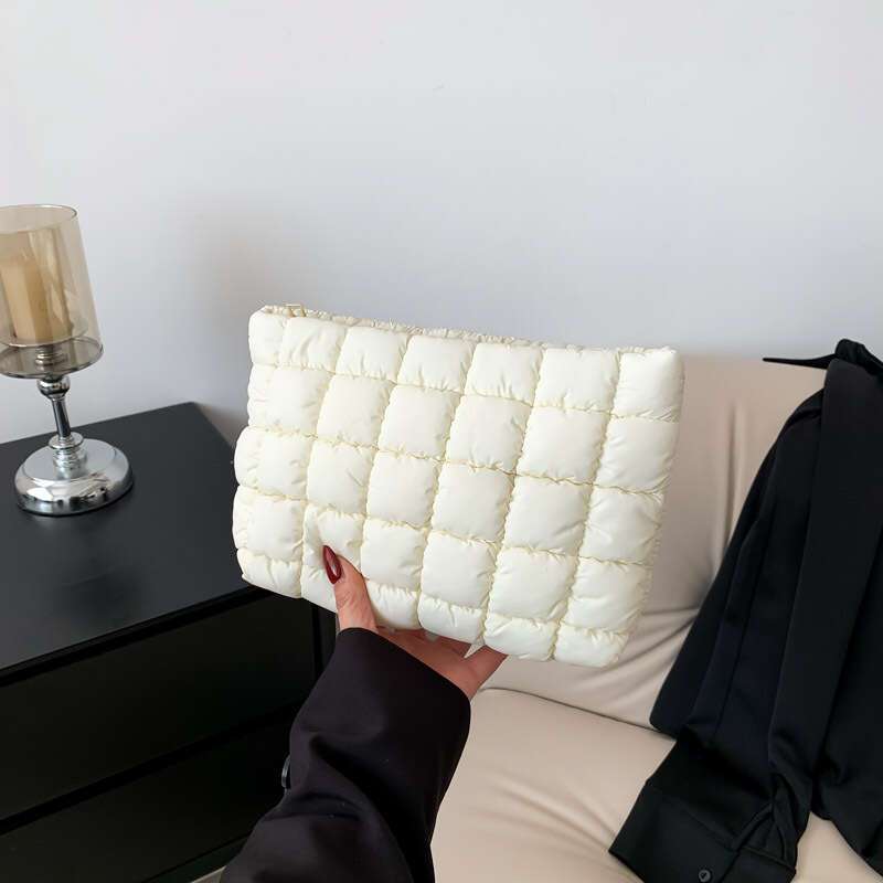 Sophie | Quilted sminkepung med glidelås