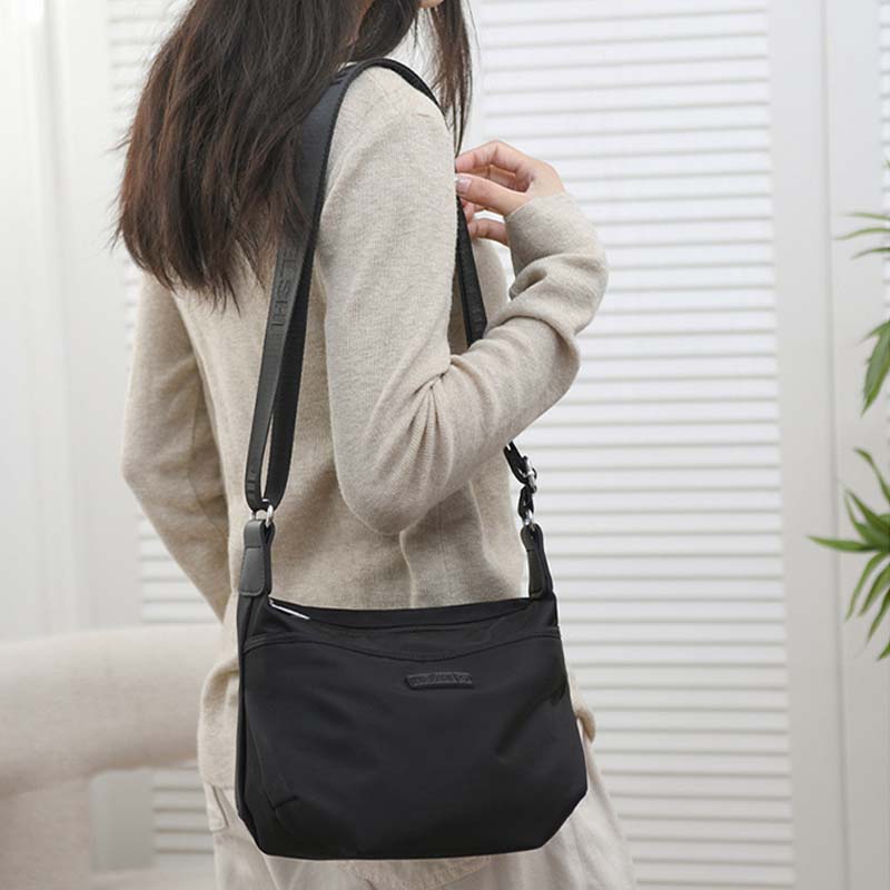 SecureStride Deluxe Anti-Theft Shoulder Bag - Your Ultimate Travel Companion for Worry-Free Adventures!
