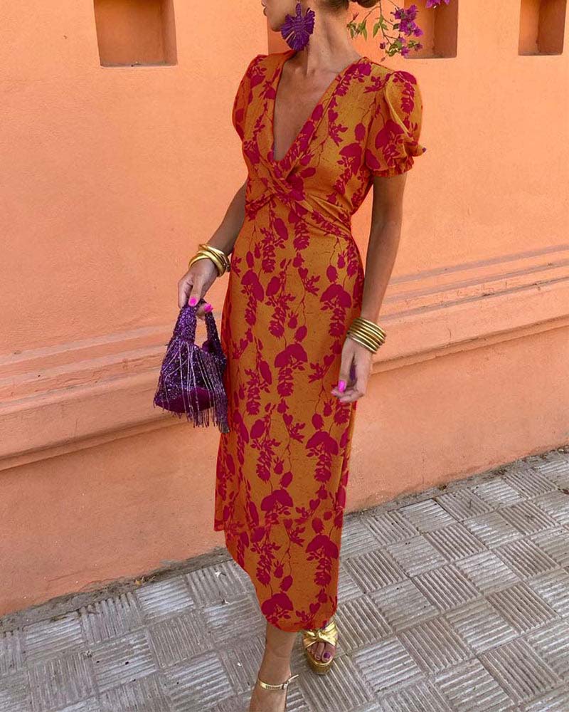 Camila | Naisten mekko modernilla designilla