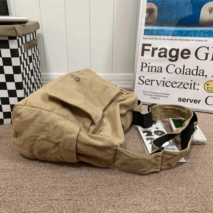 Matt | Chic ja urheilullinen kangas olkalaukku