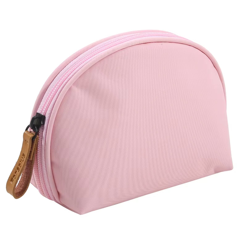 Ayleen | Puolikuun muotoinen vedenpitävä meikkipussi