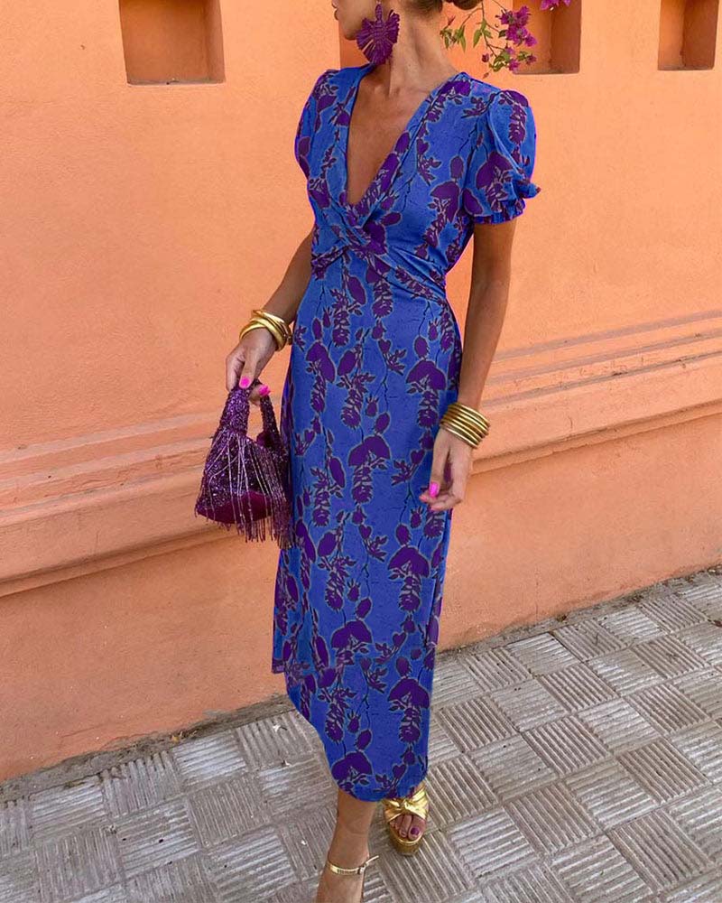 Camila | Naisten mekko modernilla designilla
