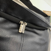 Alaya | Suuri nahkainen olkalaukku retrotyyliin matkustamiseen