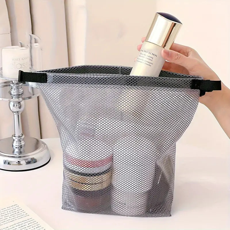 Miya | Practical and compact organizer with snap closure