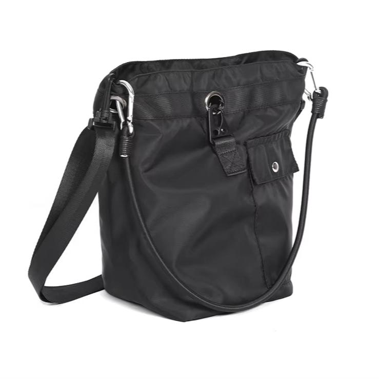 Leona | Sac bandoulière minimaliste et polyvalent adapté aux voyages