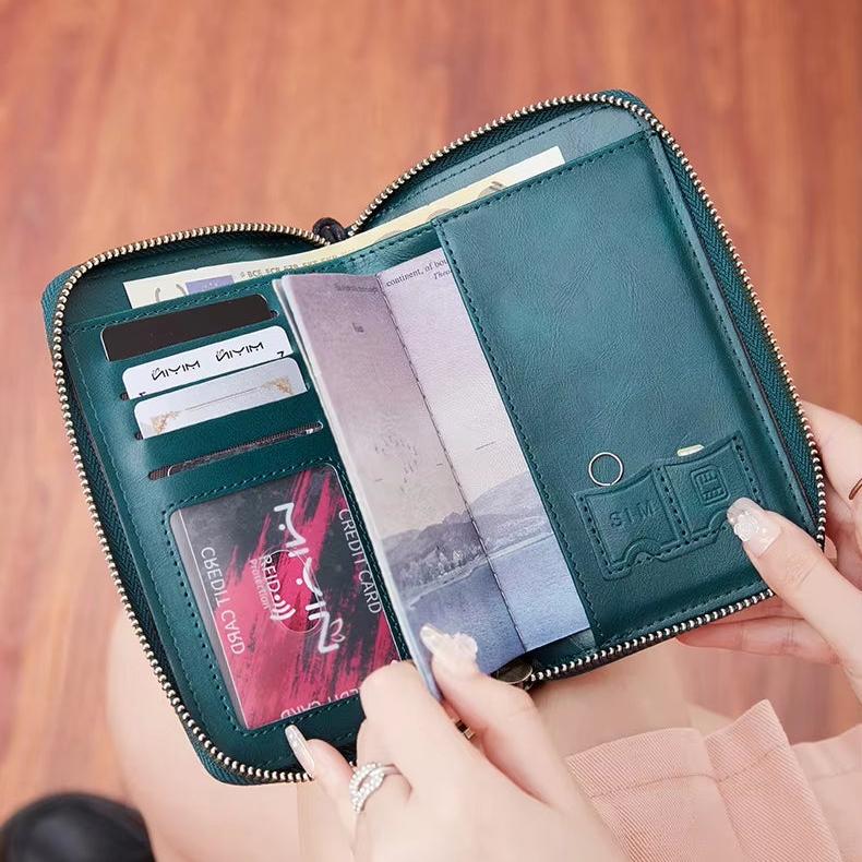 Samira | RFID-blokkerende passholder med armbånd for reise