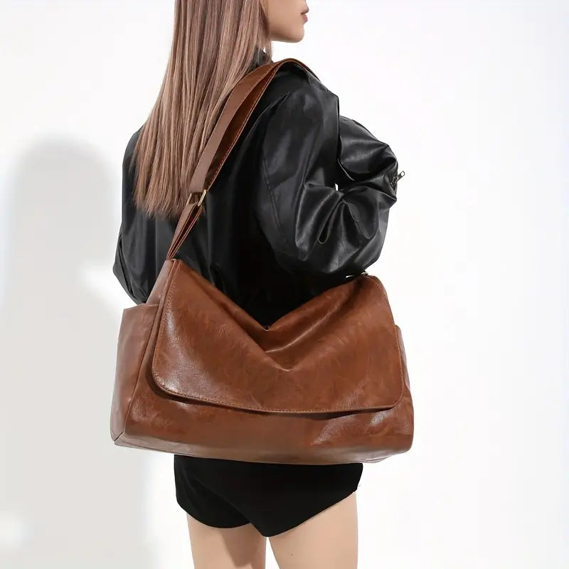 Pariisi | Tyylikäs ja monipuolinen olkalaukku ristiin kannettavaksi