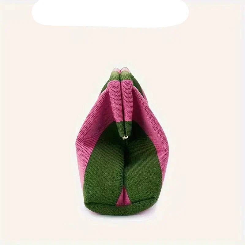 Lanie | Elegant and versatile striped cosmetic pouch