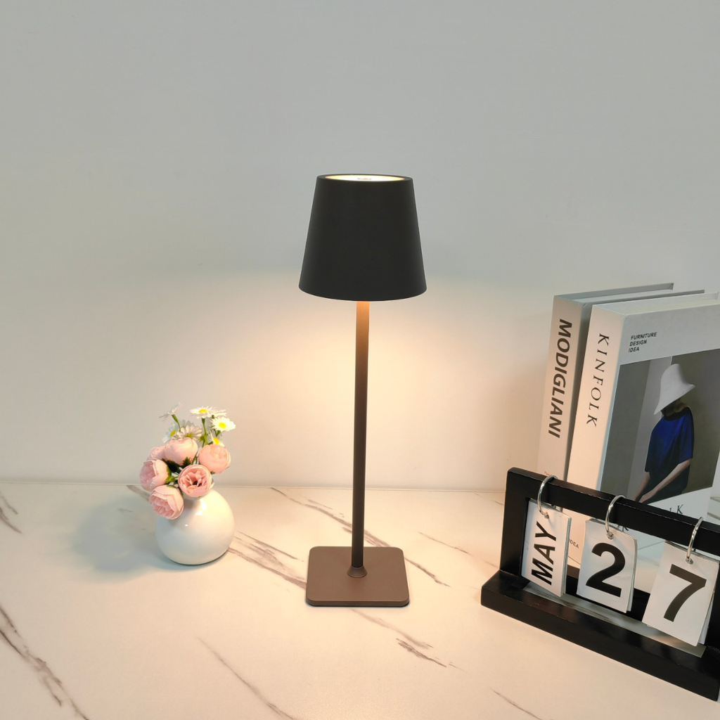 NORDIA | Wireless rechargeable table lamp