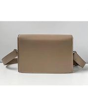 Marlee | Monikäyttöinen kompakti neliönmuotoinen olkalaukku