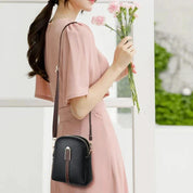 Carolina | Mini olkalaukku nahkaa retro