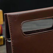 Marcus | Olkalaukku tyylikkäällä ja modernilla kirjekuorimuotoilulla