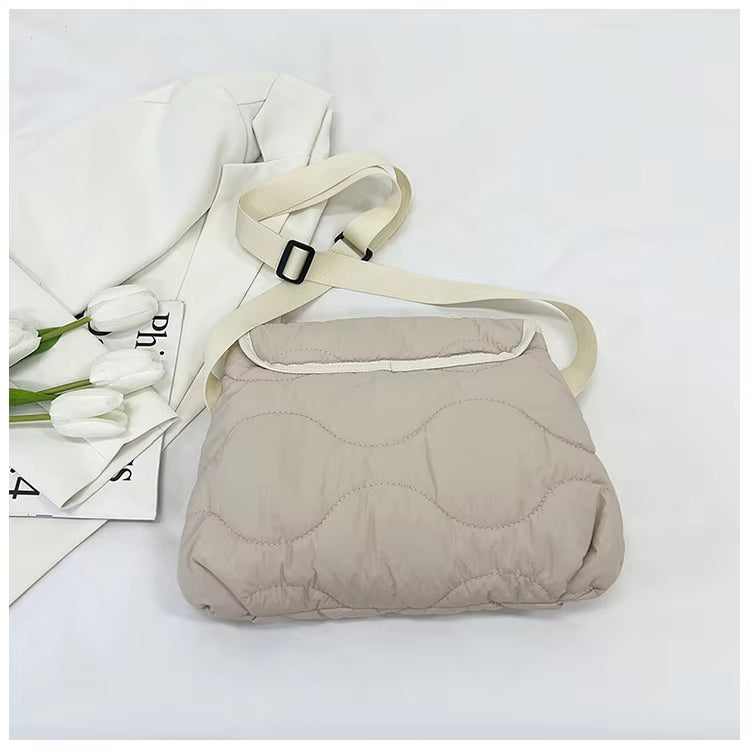 Madelynn | Tyylikäs ja monipuolinen olkalaukku useilla lokeroilla