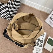 Matt | Chic ja urheilullinen kangas olkalaukku