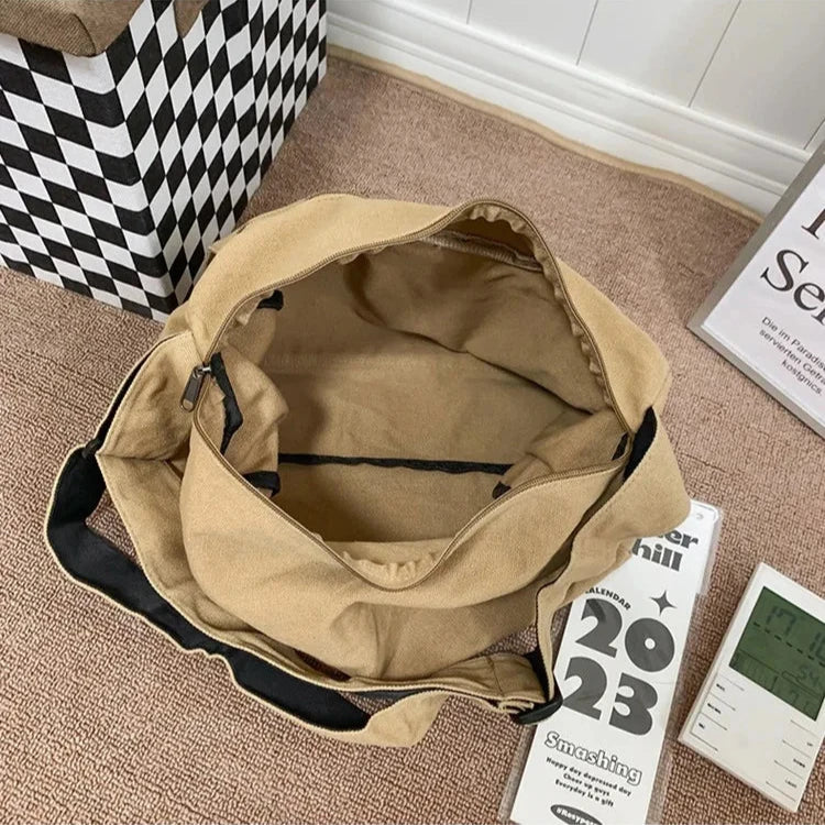 Matt | Chic ja urheilullinen kangas olkalaukku
