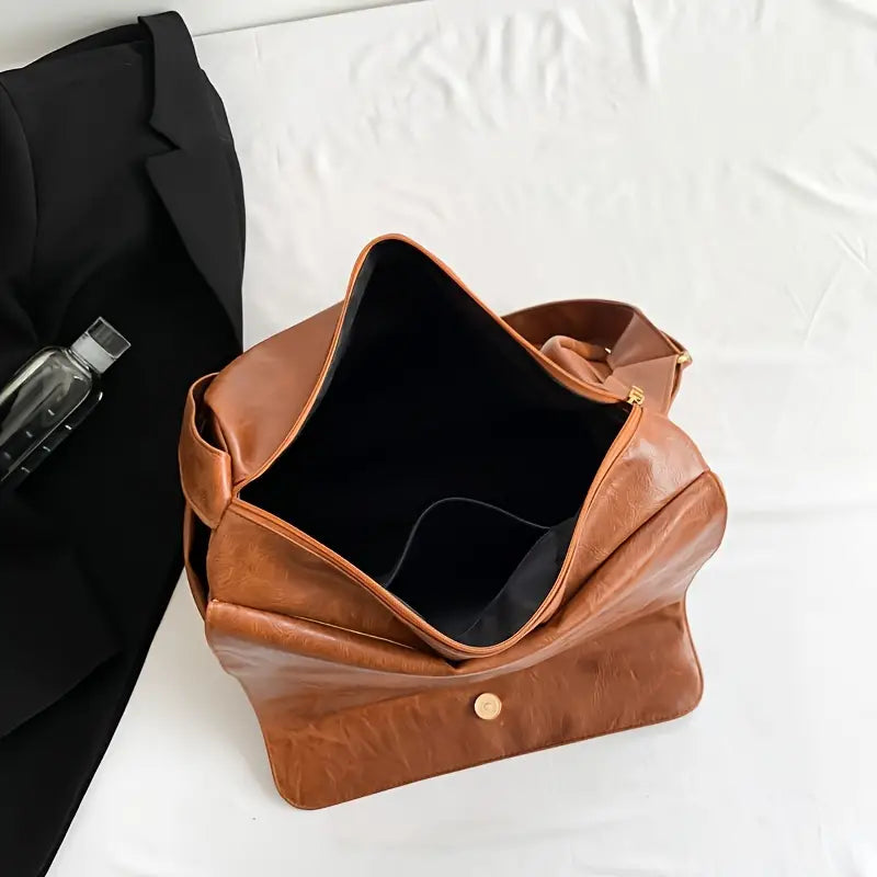 Pariisi | Tyylikäs ja monipuolinen olkalaukku ristiin kannettavaksi