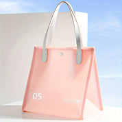 Eleanor | Elegant and practical toiletry bag for travel