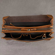 Zakai | Monikäyttöinen olkalaukku, jossa useita järjestelytaskuja matkalle