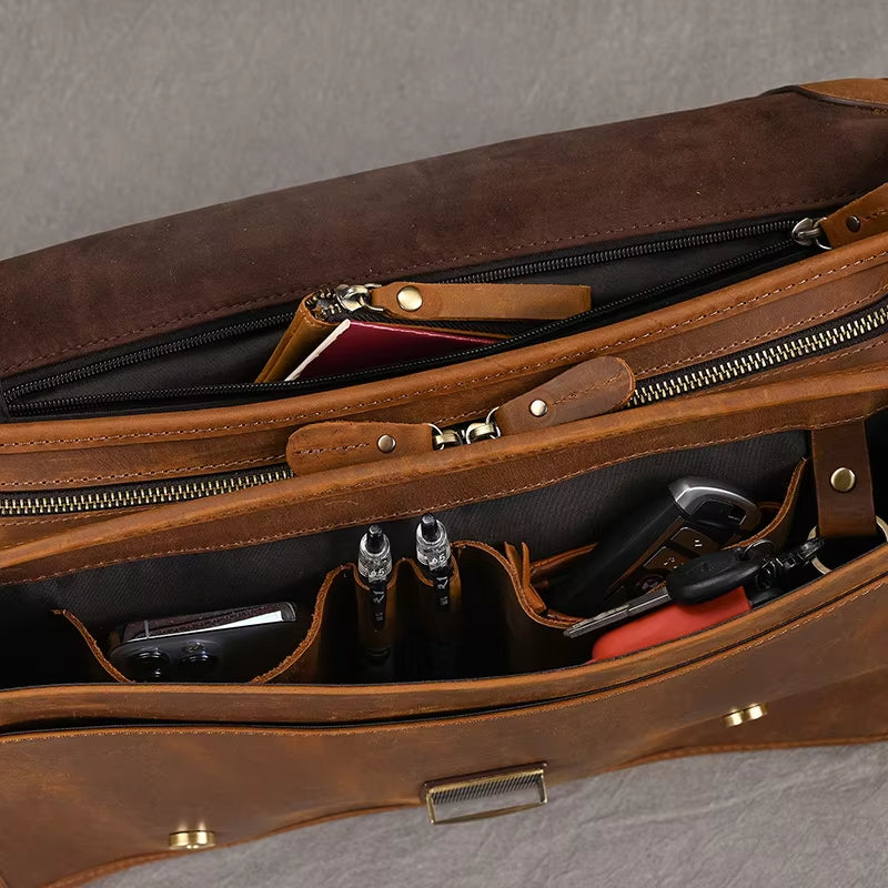 Zakai | Monikäyttöinen olkalaukku, jossa useita järjestelytaskuja matkalle