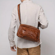 Zeke | Premium shoulder bag with sophisticated design