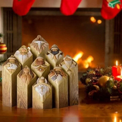 9 pièces. Statue de pilier représentant la scène de la Nativité céleste 6