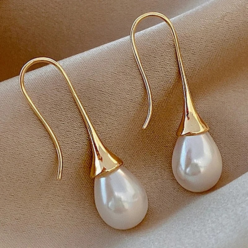 Boucles d'oreilles classiques en perles – Des bijoux élégants pour toutes les occasions 0