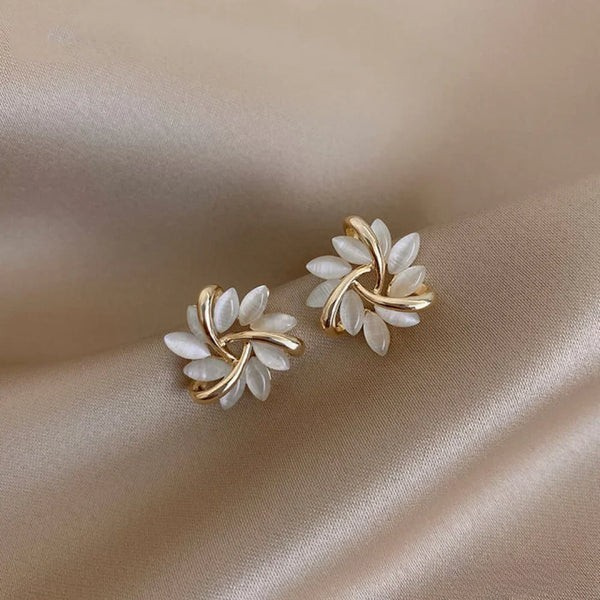 Boucles d'oreilles créoles élégantes ornées de paillettes d'opale – Finition luxueuse 0