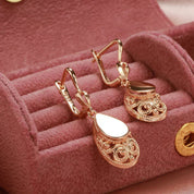 Boucles d'oreilles pendantes élégantes – Design unique et haute qualité 1