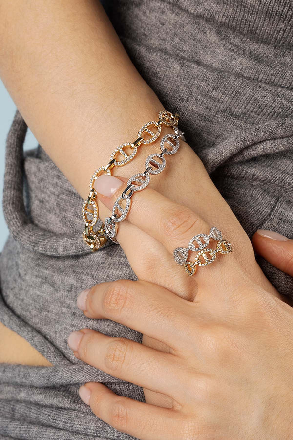 Bracelet doré au design élégant – Disponibilité limitée 4