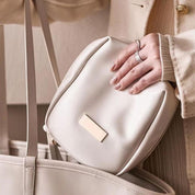 Lily | Spacious, stylish, and travel-friendly beauty bag