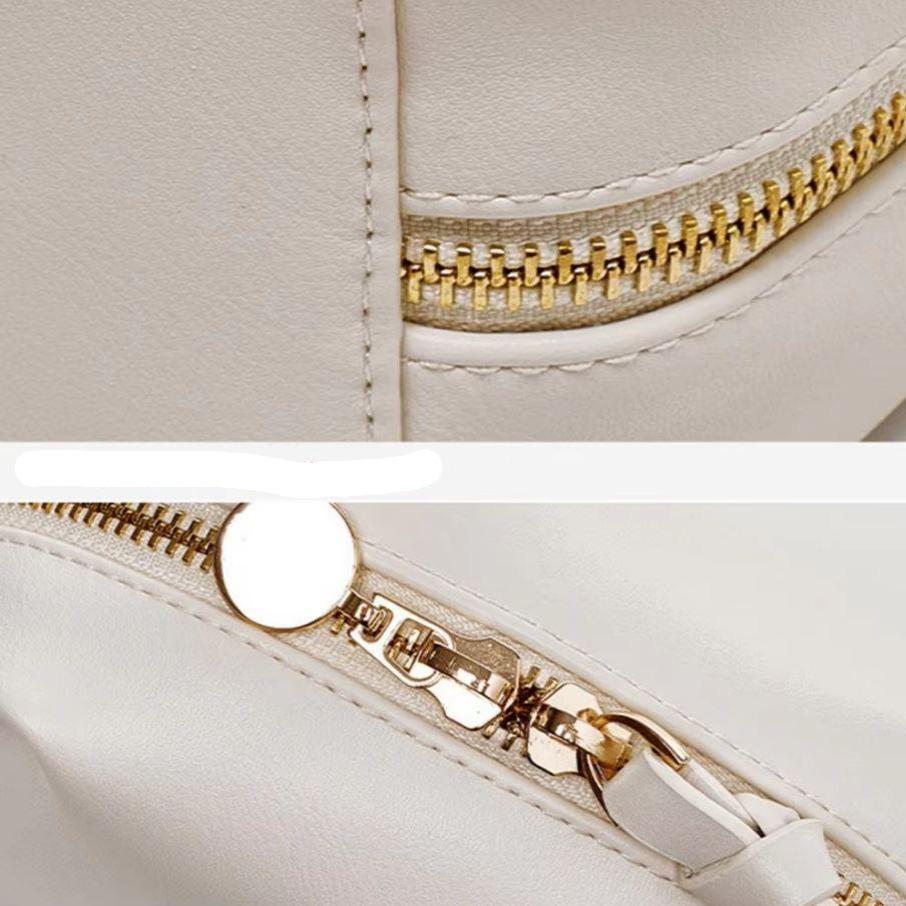 Lily | Spacious, stylish, and travel-friendly beauty bag
