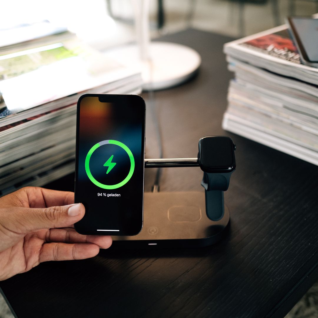 Chargeur 3 en 1 sans fil pour smartphone, smartwatch et Speed Speed Station avec un design moderne 5