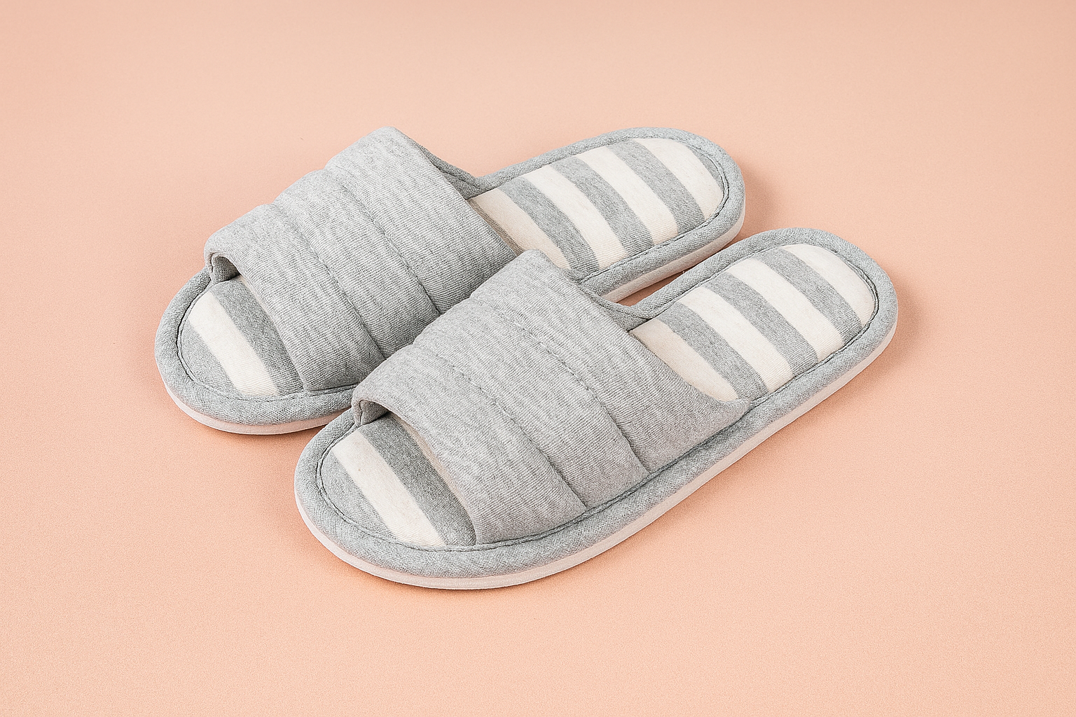 Chaussons pour femme à semelles antidérapantes | Confortables et élégants 10