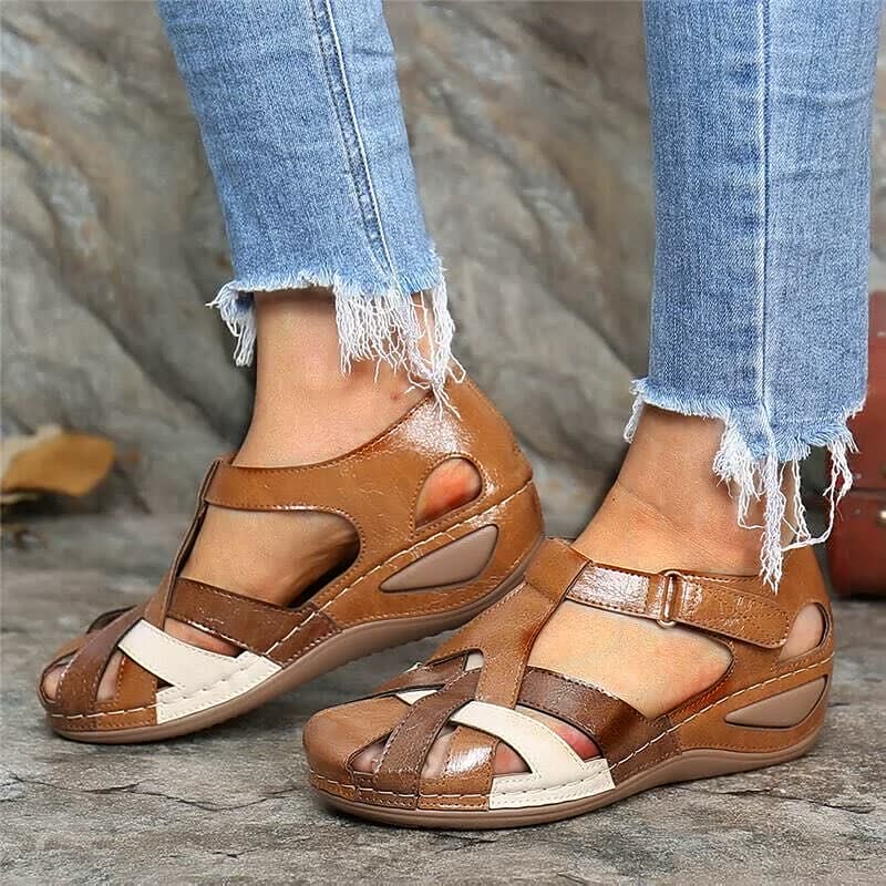 Comfortable Women's Sandals with Adjustable Straps for Summer Style and Comfort 1