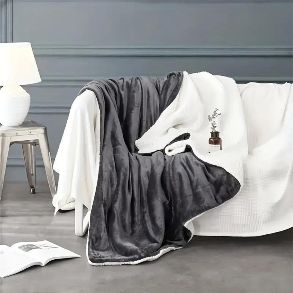 Couverture douce et réversible en microfibre pour la maison 1