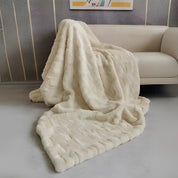 Couverture douillette en fausse fourrure pour un confort et une chaleur ultimes 2