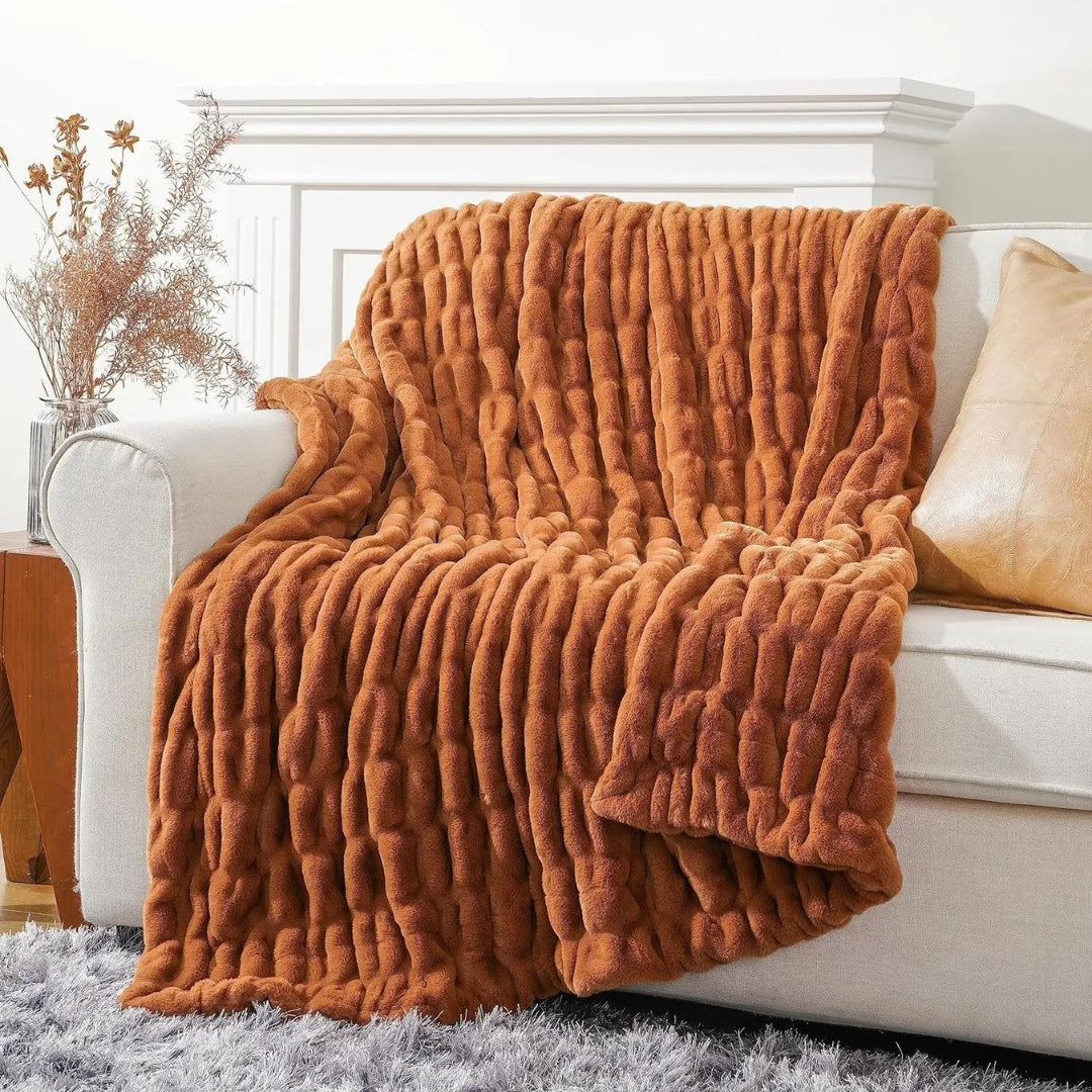 Couverture élégante en fausse fourrure pour femme pour un confort et une chaleur luxueux 4