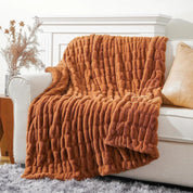 Couverture élégante en fausse fourrure pour femme pour un confort et une chaleur luxueux 4