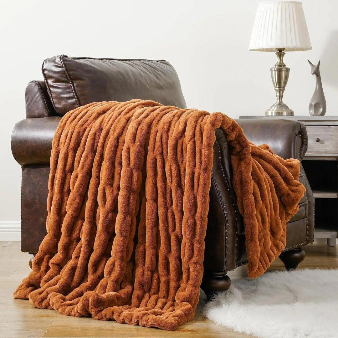 Couverture élégante en fausse fourrure pour femme pour un confort et une chaleur luxueux 5