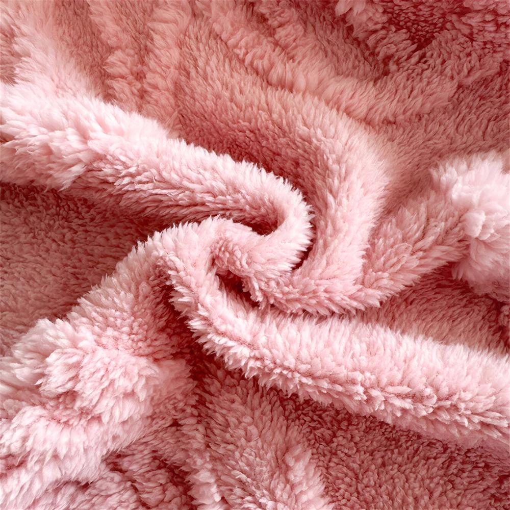 Couverture élégante en flanelle pour la maison avec motif papillon 3D en microfibre 2