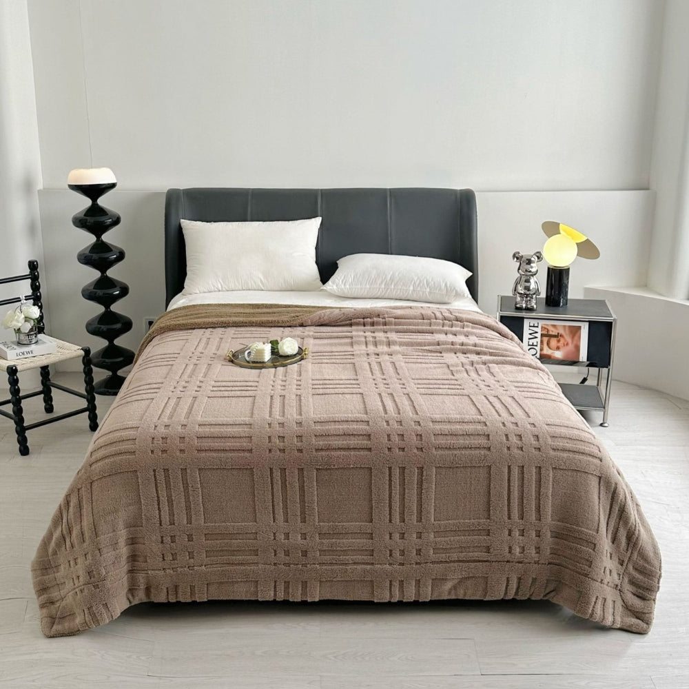Couverture en microfibre pour femme avec un motif à carreaux élégant pour des soirées douillettes 0